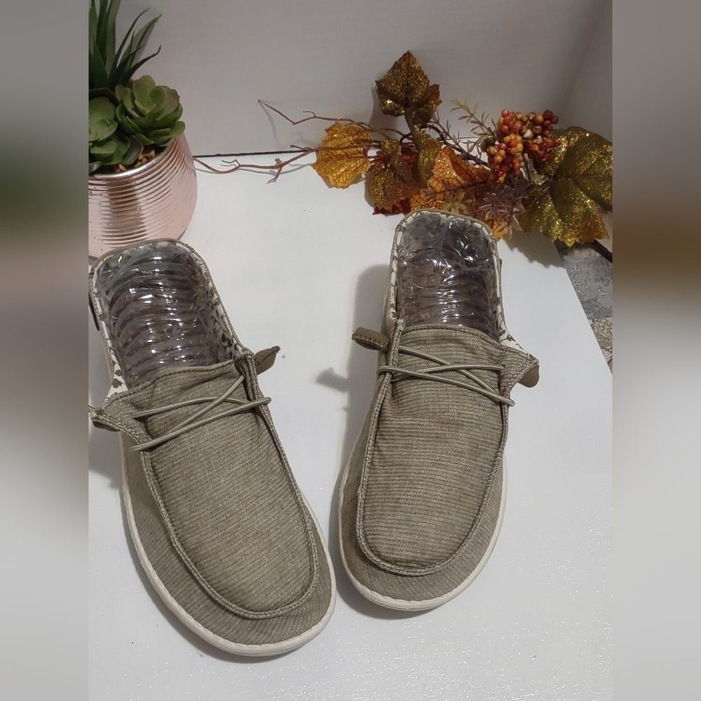 Hey Dude Women's Light Brown Loafers
